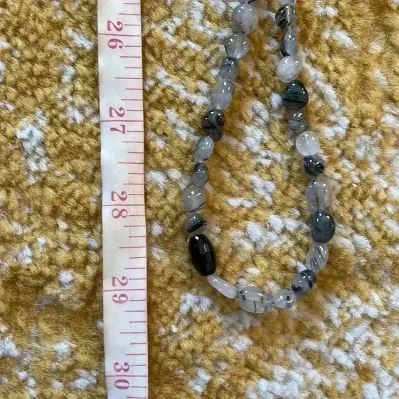 Single strand, long, mixed quartz flapper necklace NWT - Picture 4 of 4